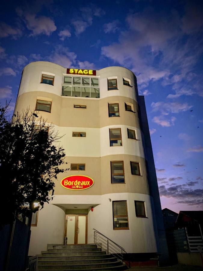 Hotel Bordeaux Galaţi Exterior foto